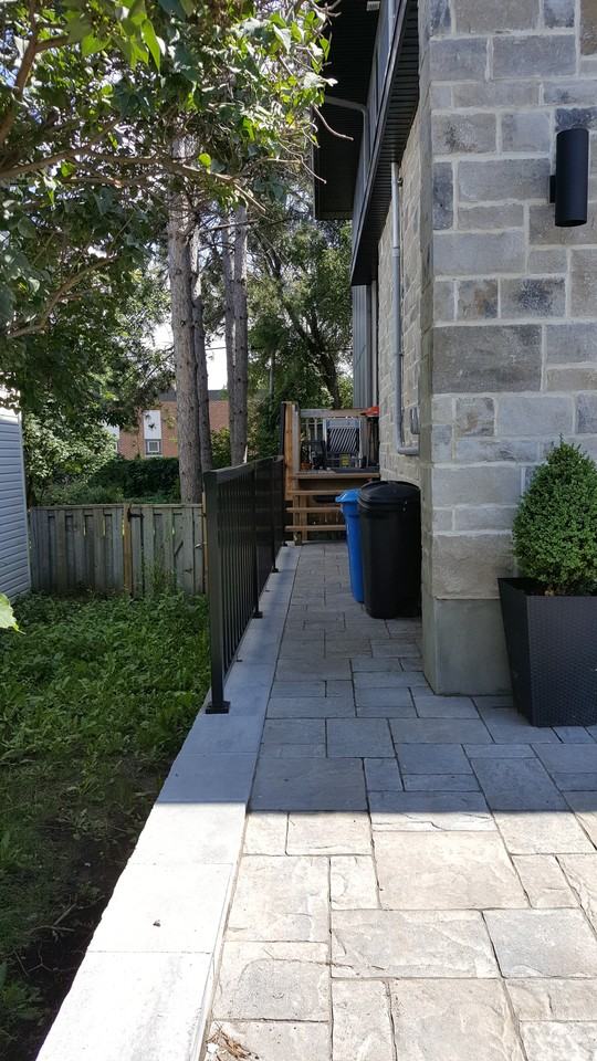 24 Rossland Avenue - Photo 2 of 8