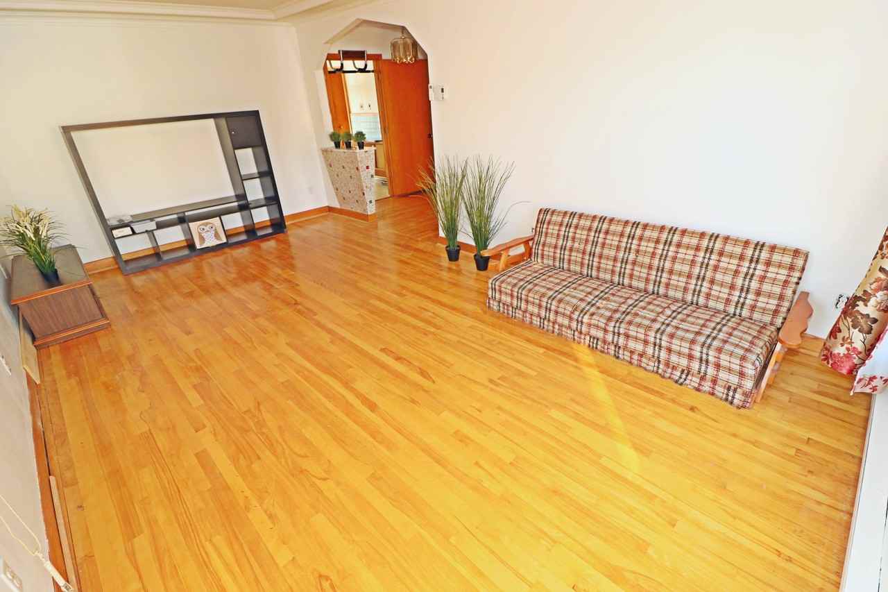 3505 Rue Soubirous - Photo 3 of 15