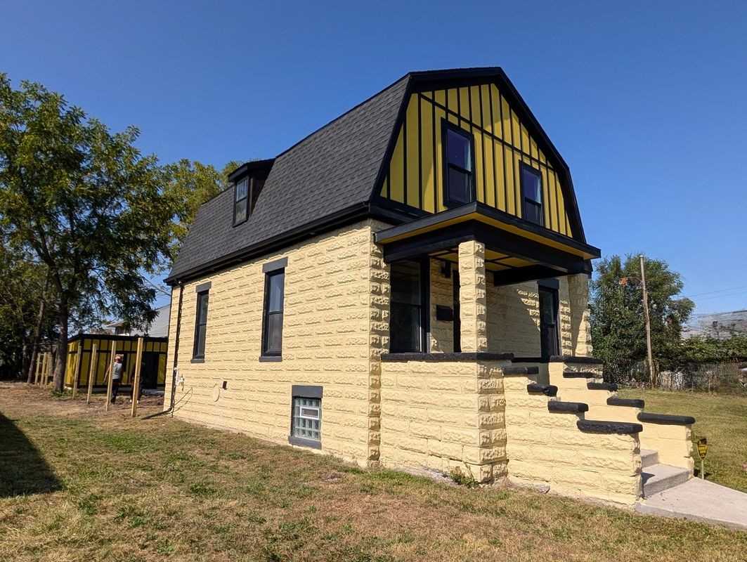 7377 Melrose Street - Photo 7 of 41