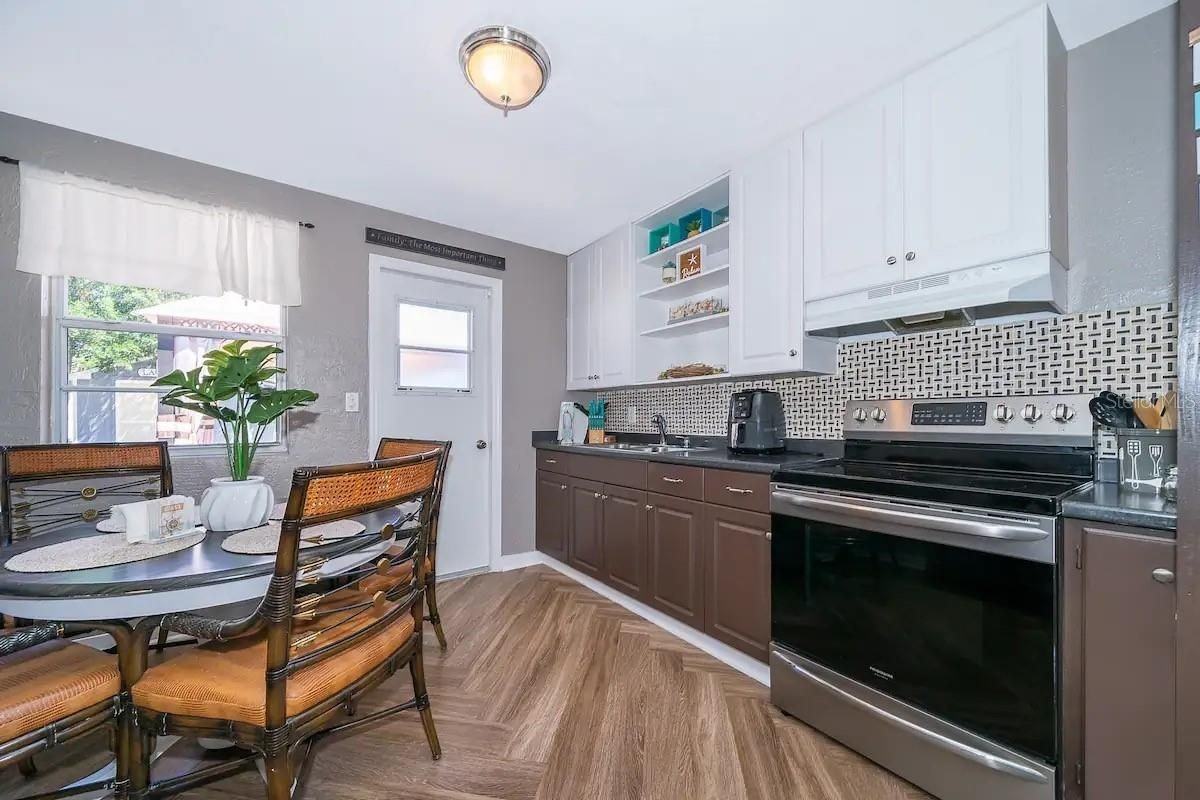 39 Alamanda Dr - Photo 2 of 19