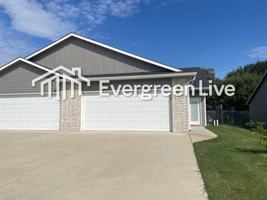 featured image of 122 E Santa Fe Cir