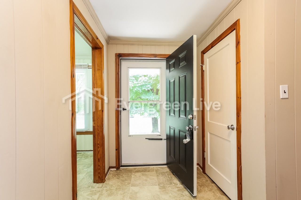 4021 Avera Ave - Photo 7 of 16