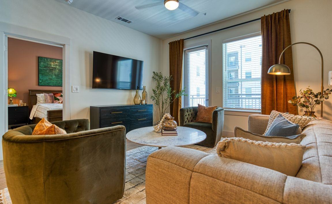 Greenville Ave & Ross Ave #2117 - Photo 3 of 20