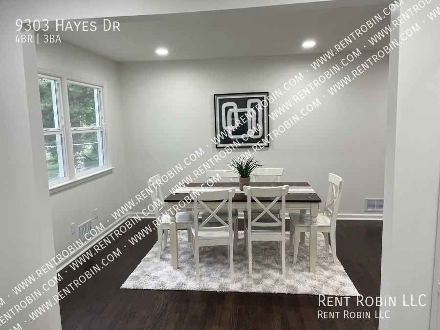 9303 Hayes Dr - Photo 5 of 26