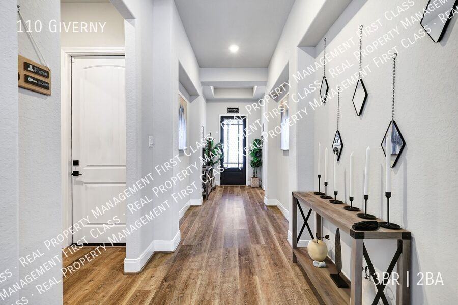 110 Giverny - Photo 4 of 33