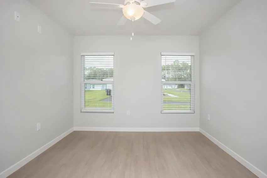 Sandcastle Manor - Photo 6 of 29