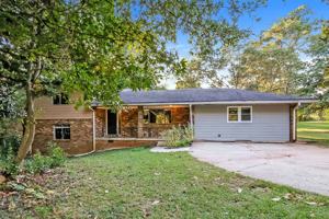 featured image of 1412 Idlewood Rd