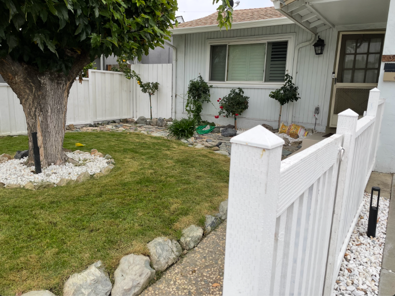 3196 Durant Ave - Photo 3 of 10