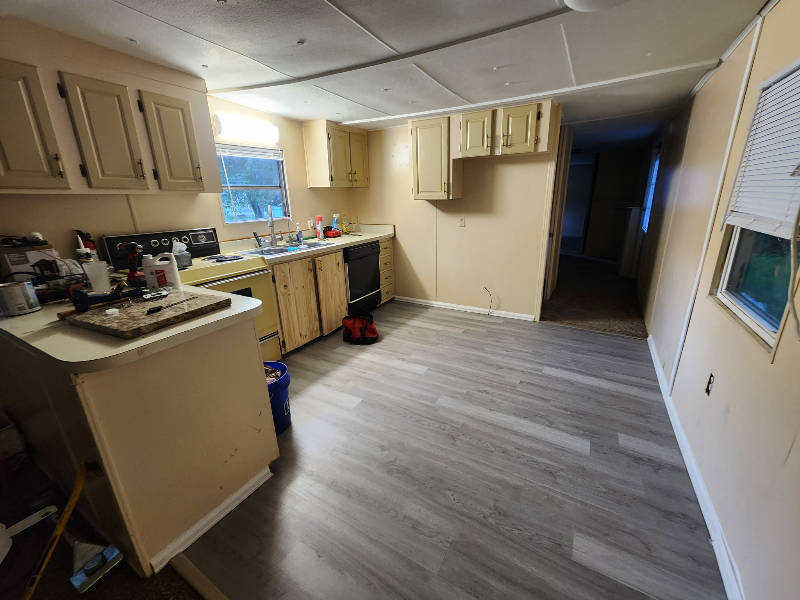 10542 Lynnwood Ave - Photo 2 of 18