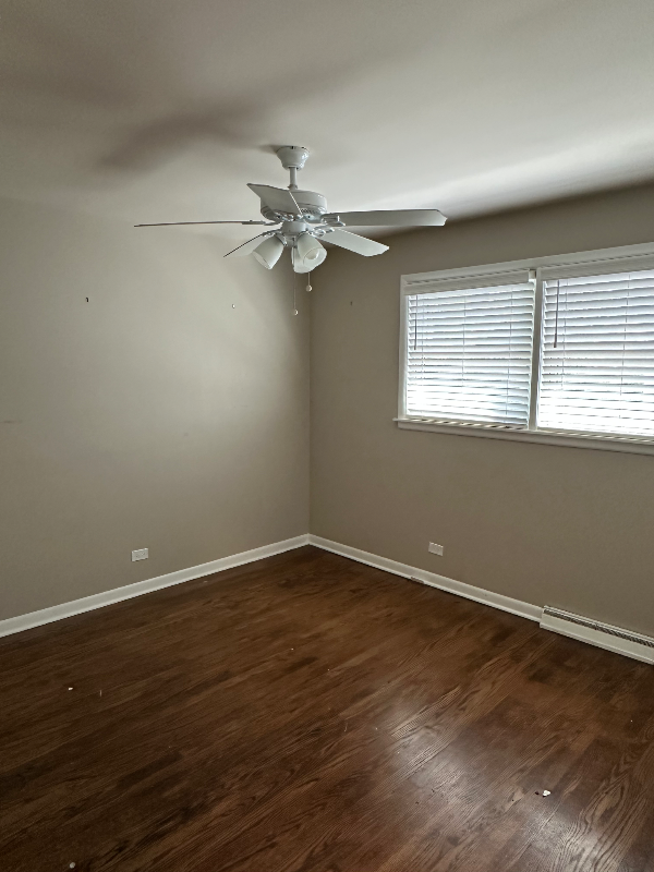 953 Burton Ave - Photo 5 of 8