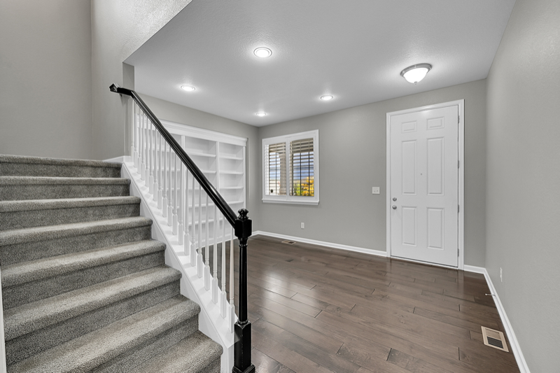 7673 Bandit Drive - Photo 3 of 39