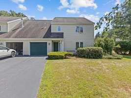 featured image of 48 Thayer Bay Cir