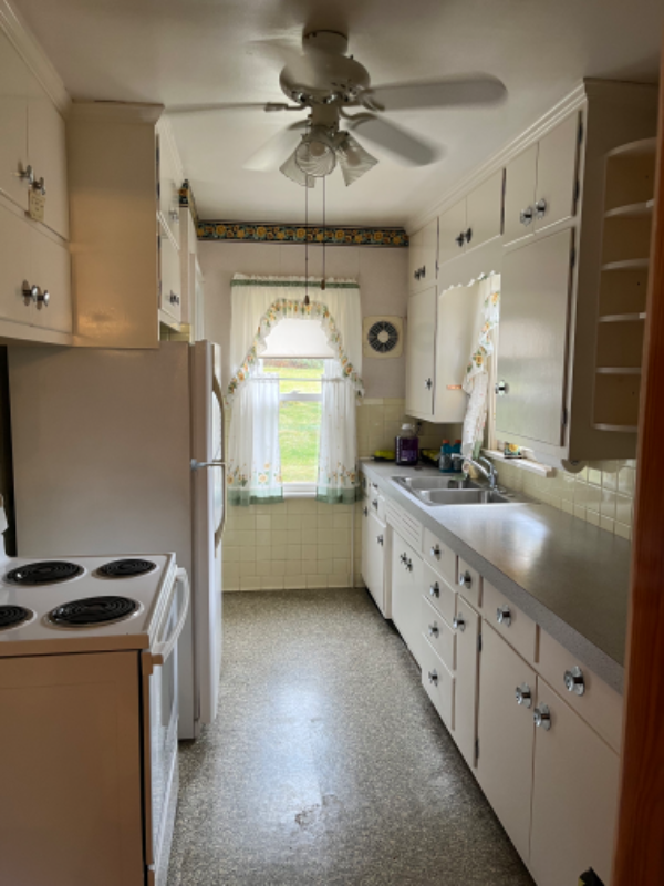 125 Dutch Ln - Photo 2 of 11