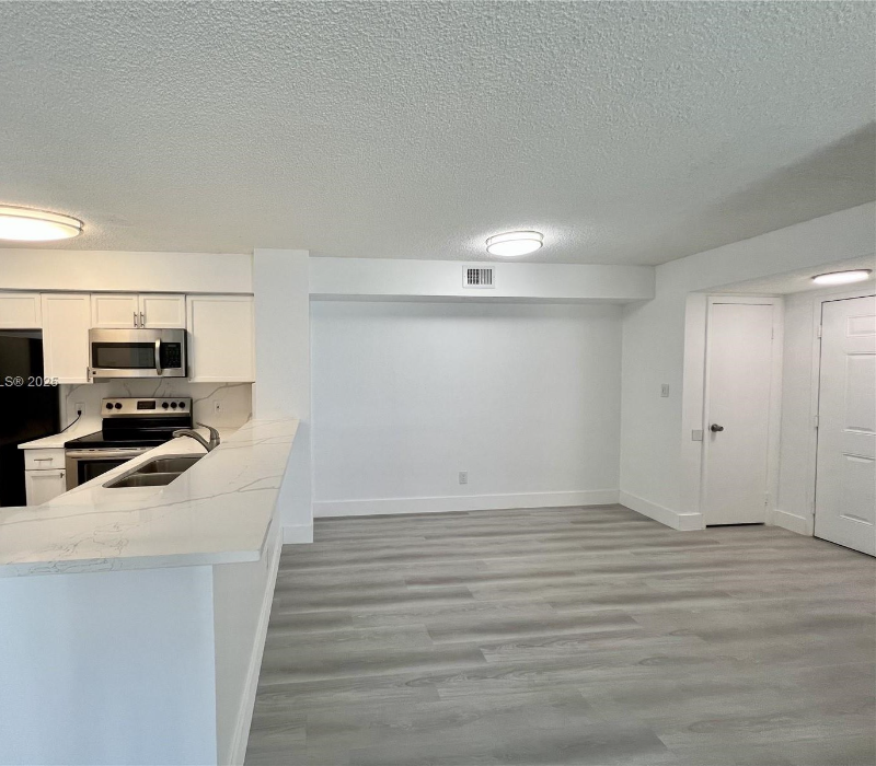 650 S Park Rd #14-10 - Photo 6 of 20