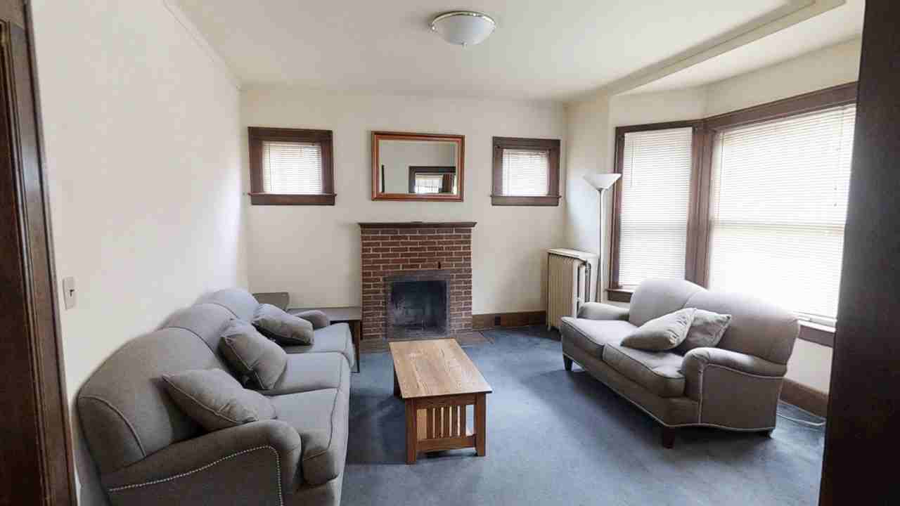 532 Elm - Photo 2 of 4