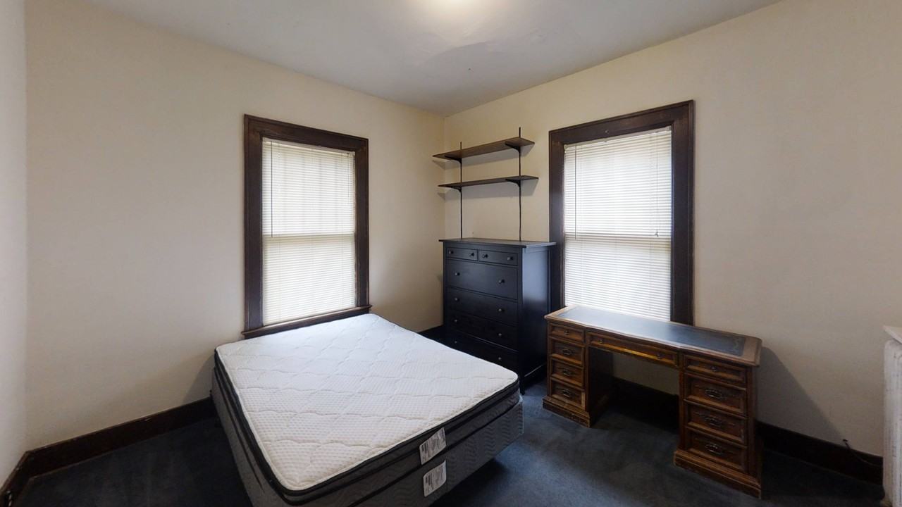 532 Elm - Photo 3 of 4