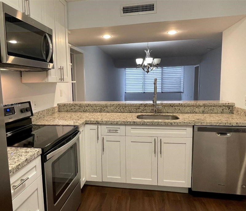 1713 Whitehall Dr #207 - Photo 2 of 17