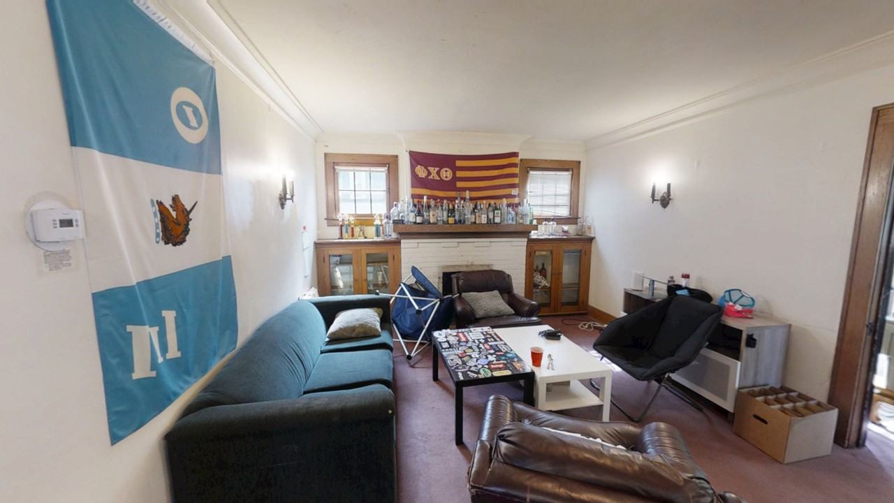 1011 Church - Photo 2 of 4