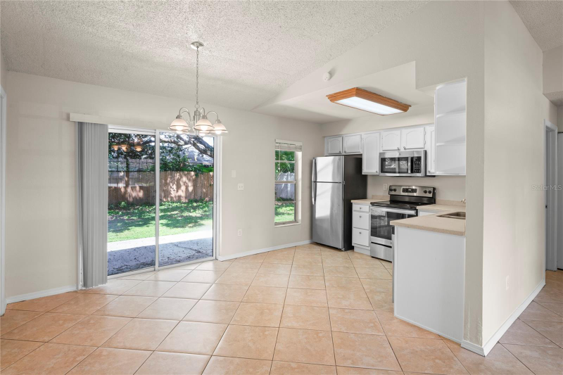 4932 Hi Vista Circle - Photo 2 of 20