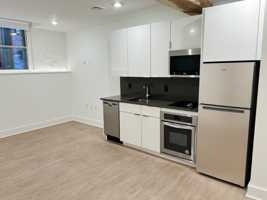featured image of 425 N Prince St #002