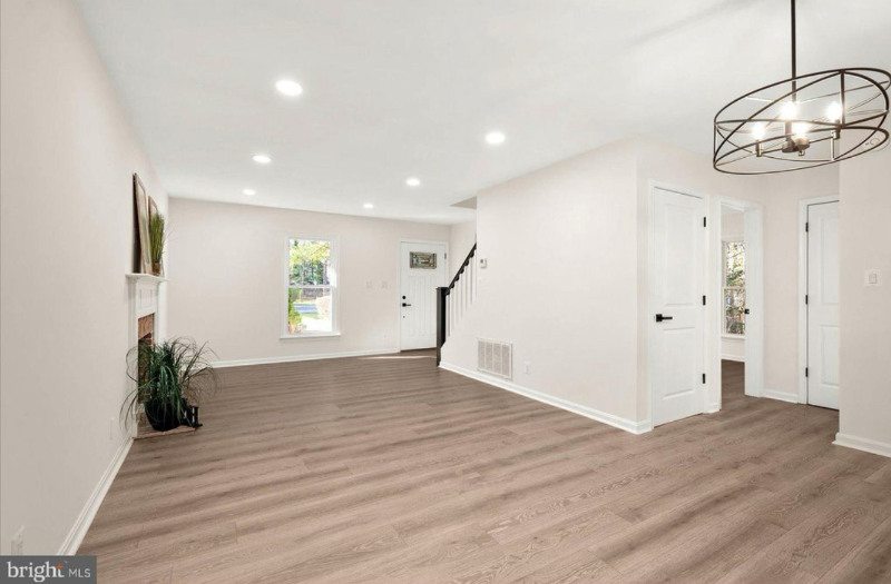 41 Ocean Pkwy - Photo 2 of 16