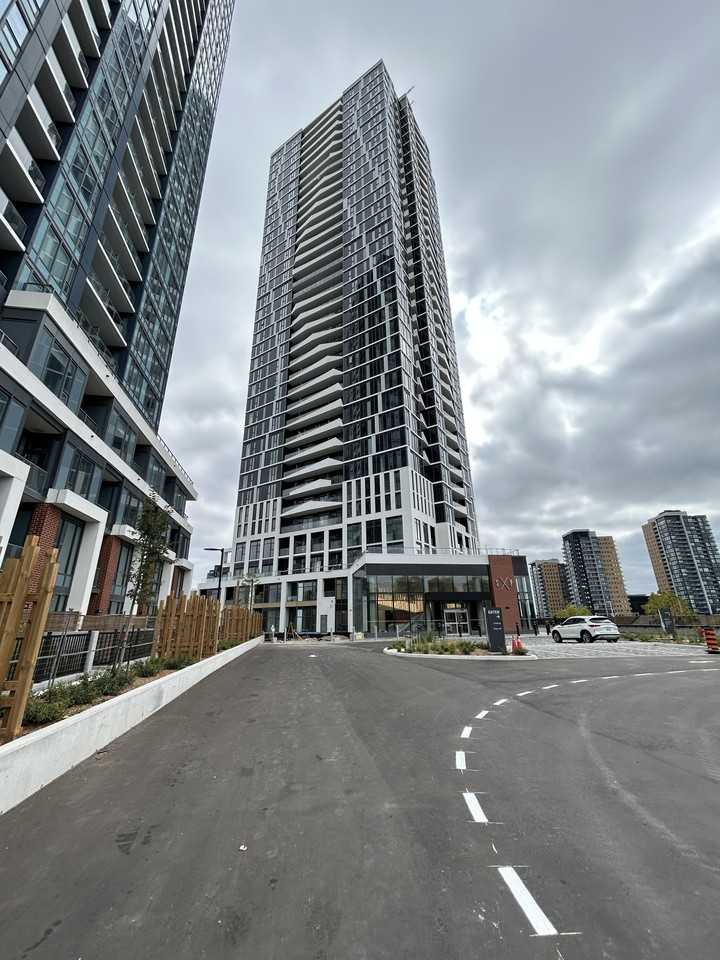 25 Wellington Street South #3012