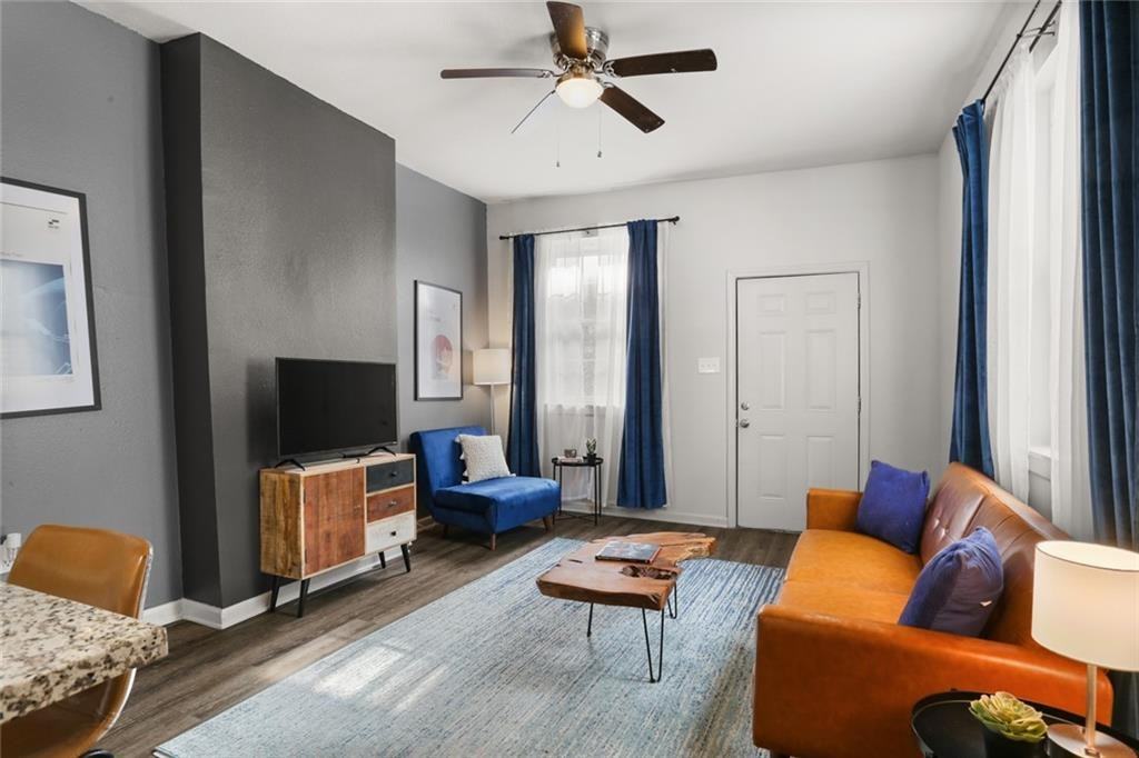 1233 S Clark St #NA - Photo 2 of 11