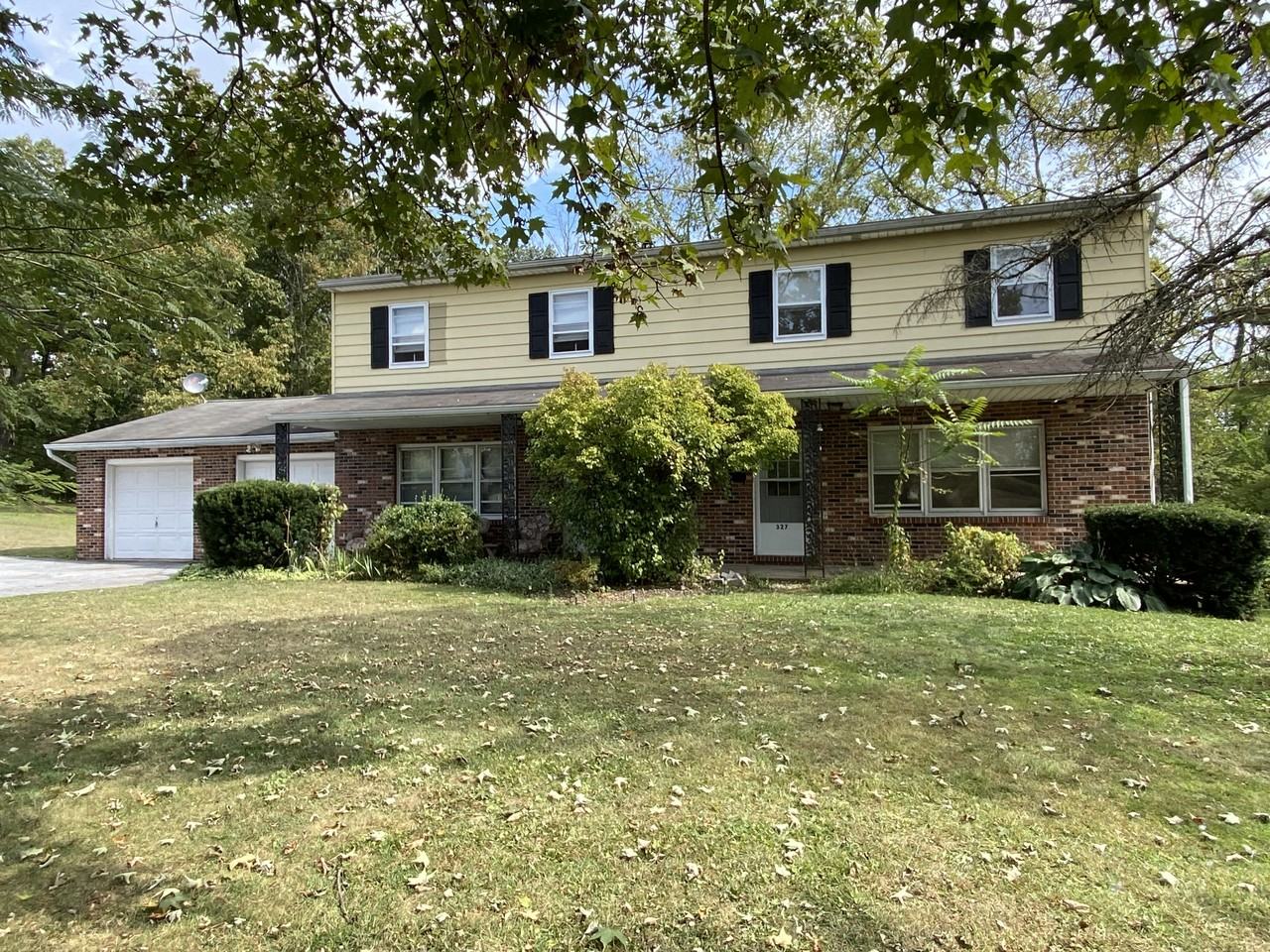 327 Griffith Dr #NA - Photo 2 of 17