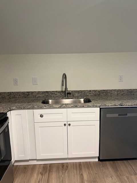 1117 Euclid Pl #B - Photo 7 of 14