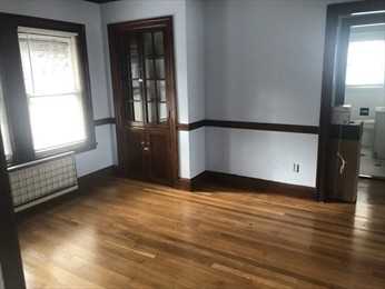 453 Washington St #4 - Photo 3 of 9