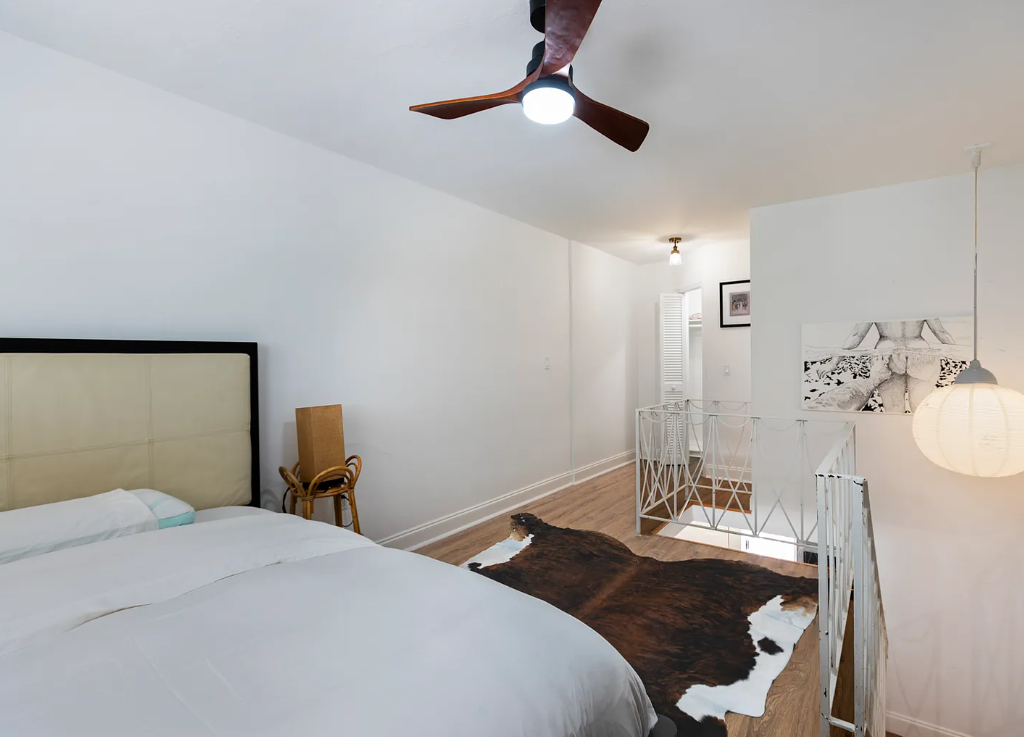 421 Ne 68th St #7 - Photo 6 of 11