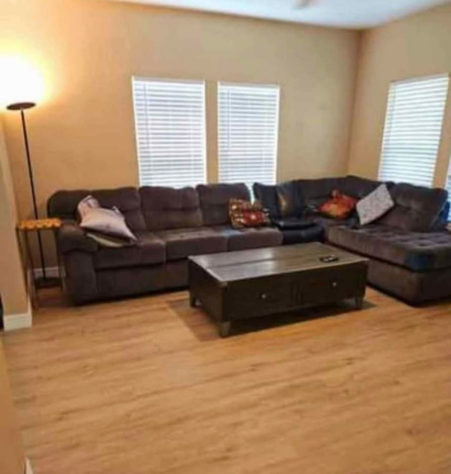 1107 W Broad St #NA - Photo 6 of 10