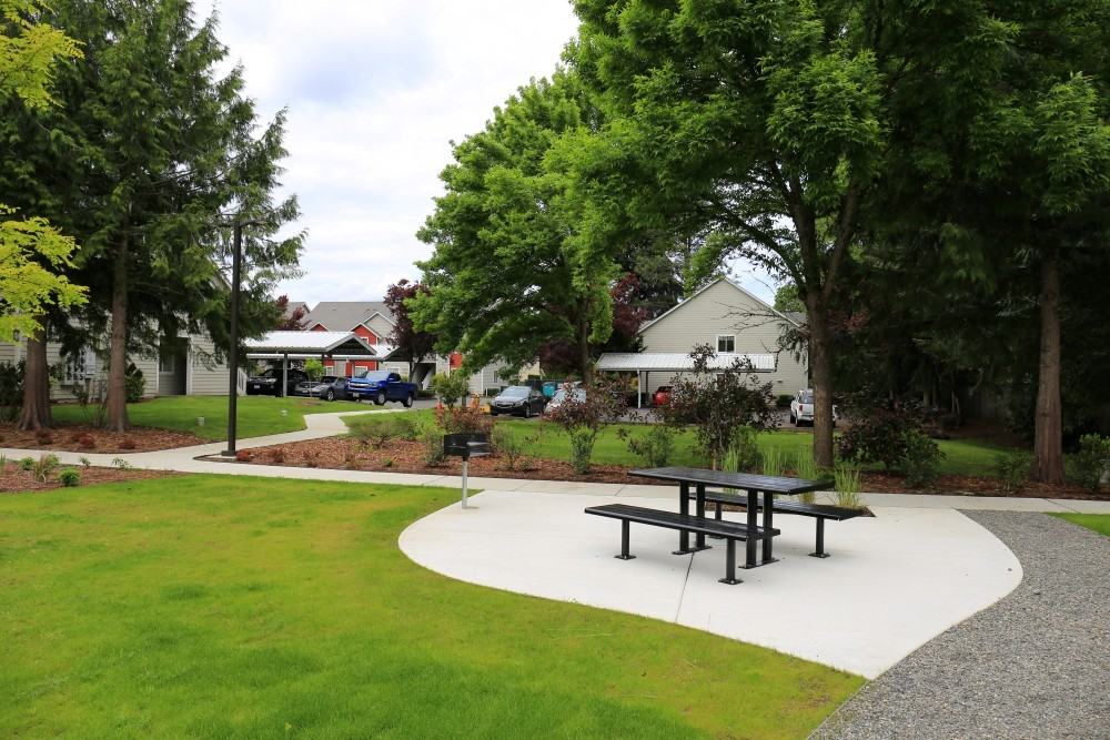 1212 Golf Club Rd Se #N2 - Photo 3 of 15