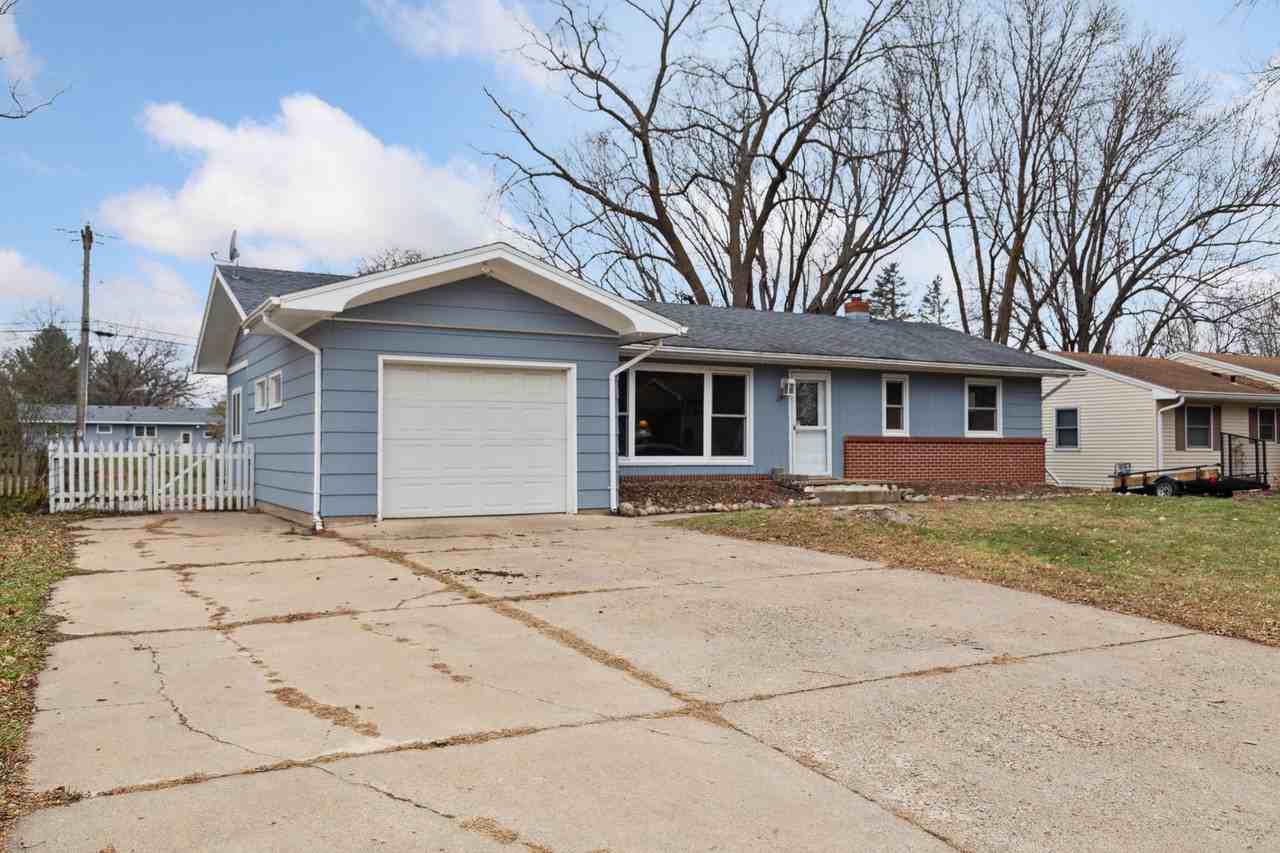 1349 Sycamore St #NA - Photo 3 of 39
