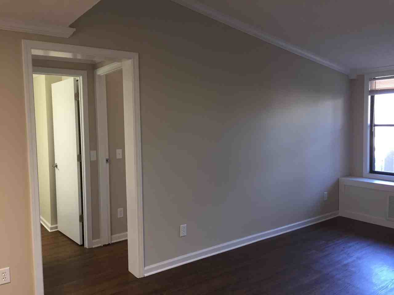 1375 College Station Rd - Photo 4 of 14