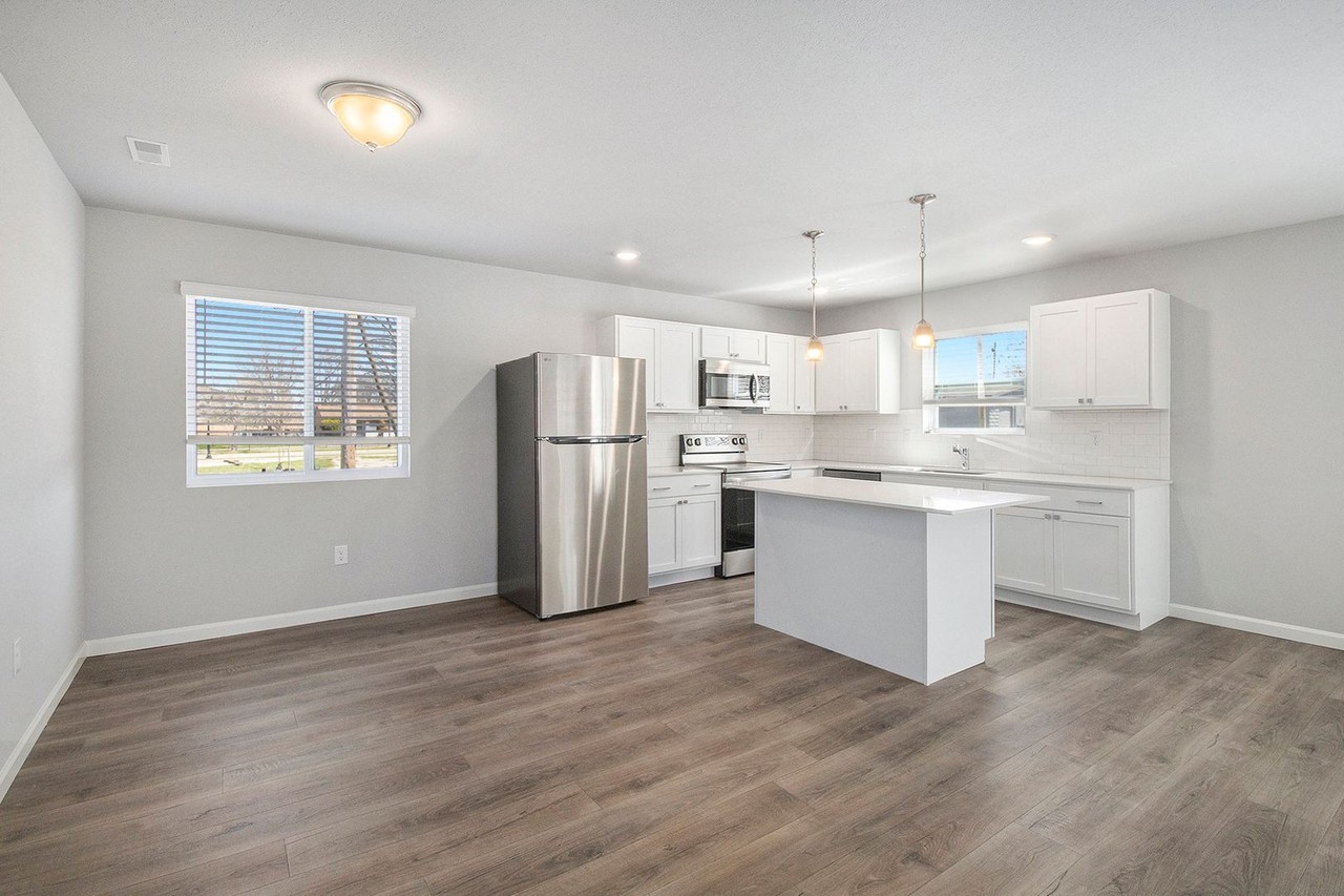 510 Homewild Ave - Photo 5 of 25
