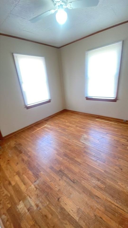 211 N Maple St - Photo 4 of 9