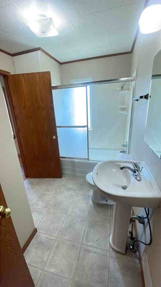 211 N Maple St - Photo 6 of 9