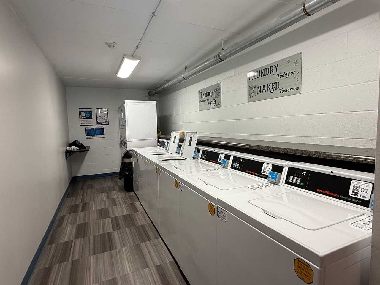 222 W Beaver Ave - Photo 5 of 7