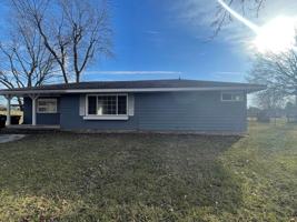 featured image of 1925 E 41st St