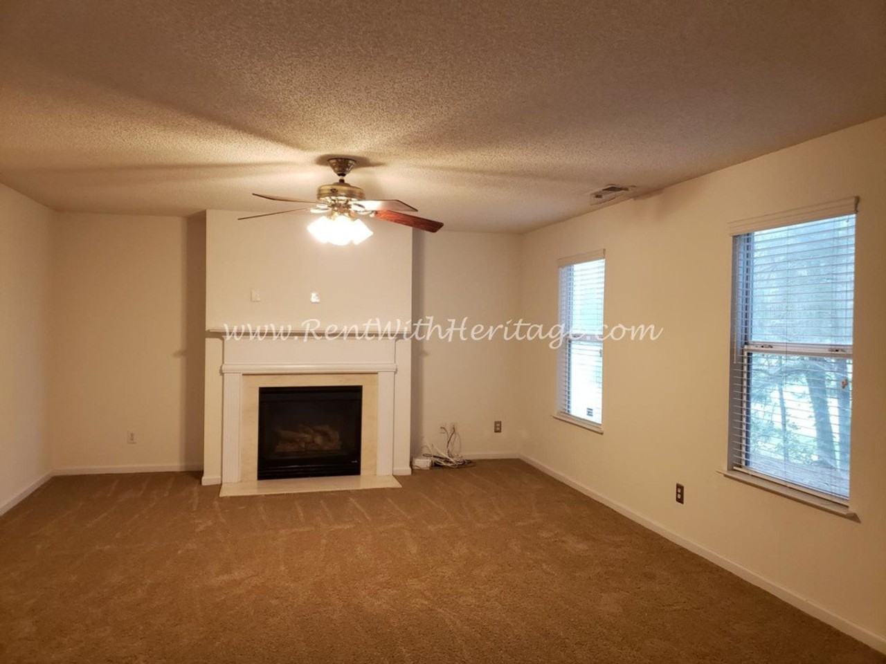 2028 Sweet Bay Dr - Photo 4 of 33