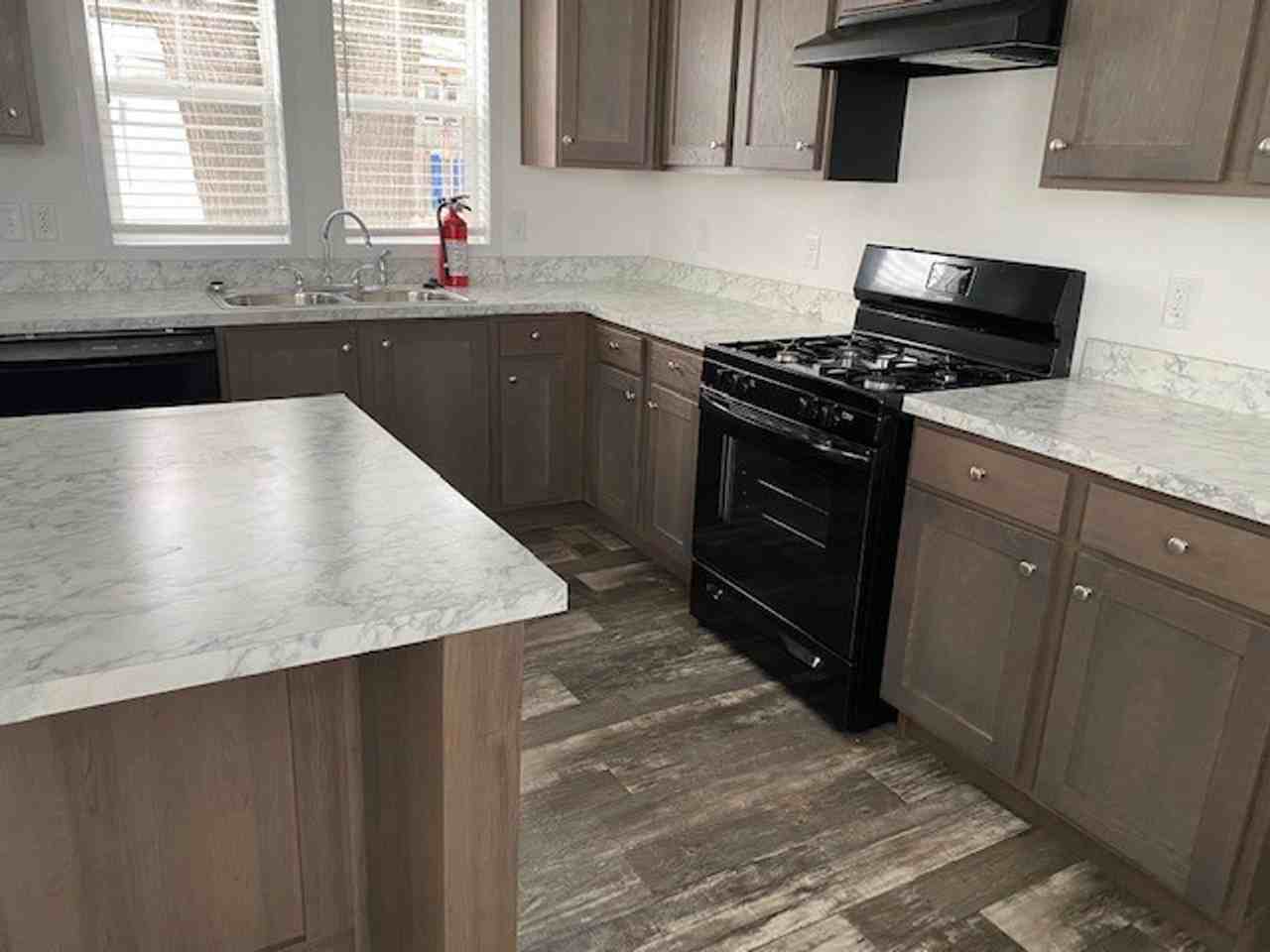 3011 North Garfield Road - Photo 4 of 10