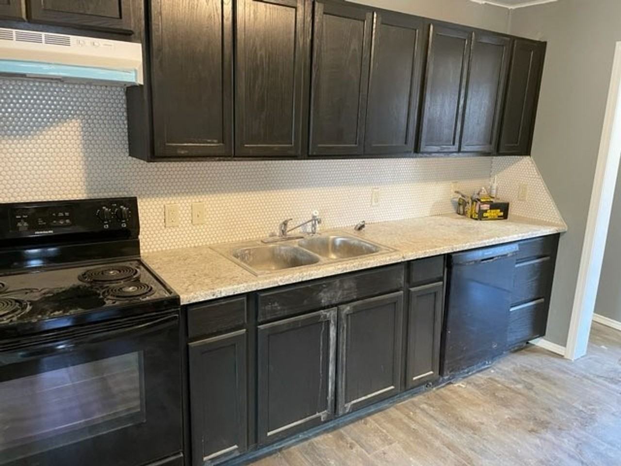 3011 W Walnut St - Photo 2 of 9