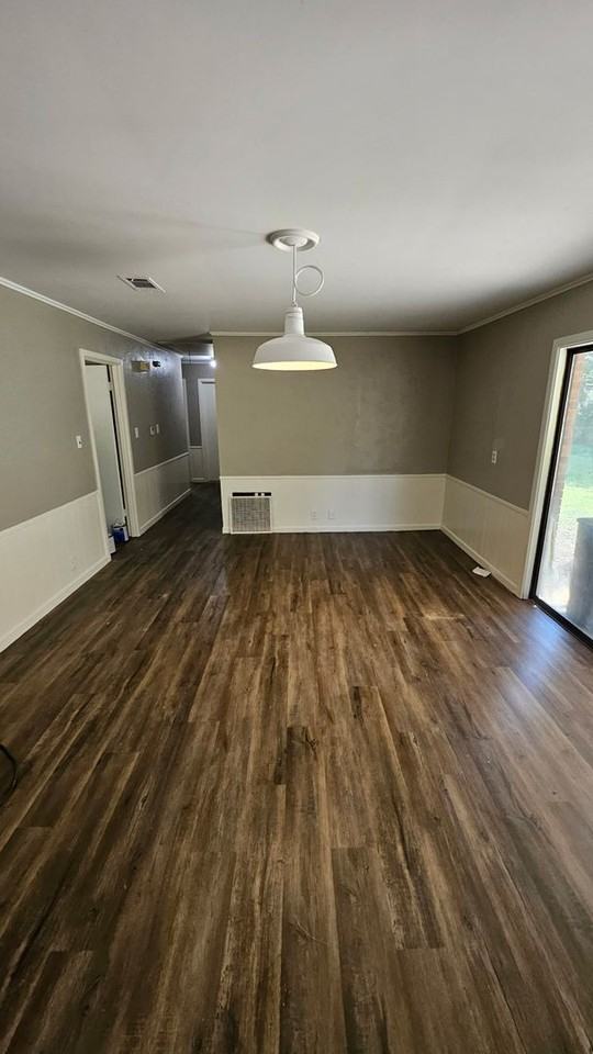 920 Success St - Photo 3 of 12