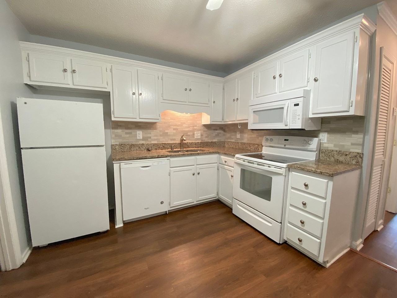 6279 Lucille Dr - Photo 4 of 16