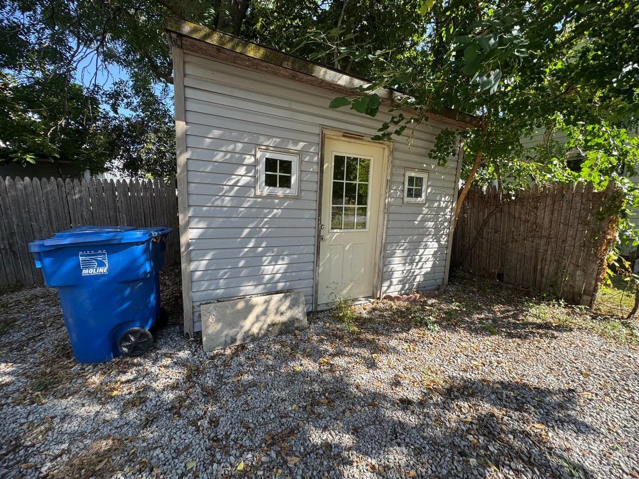 1702 13th Ave - Photo 3 of 13