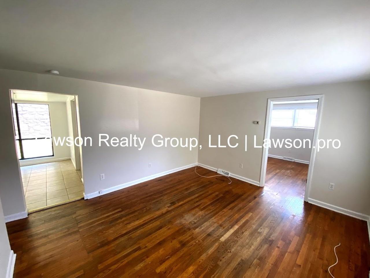 2782 Wildwood Rd - Photo 3 of 27