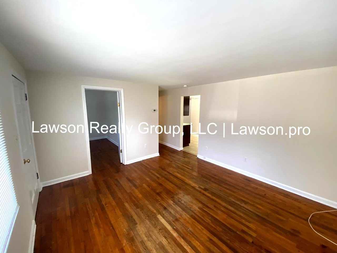 2782 Wildwood Rd - Photo 4 of 27