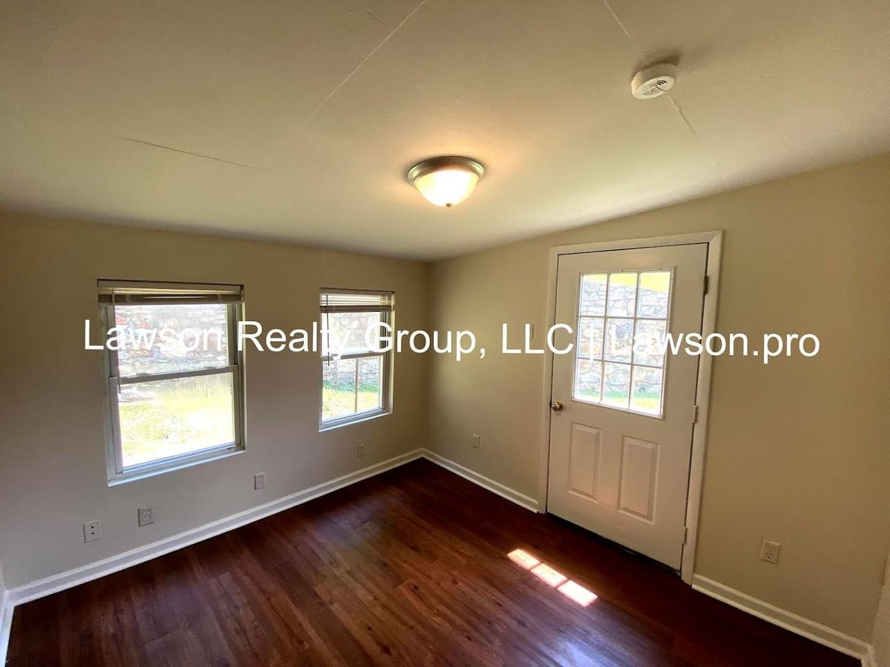 2782 Wildwood Rd - Photo 5 of 27