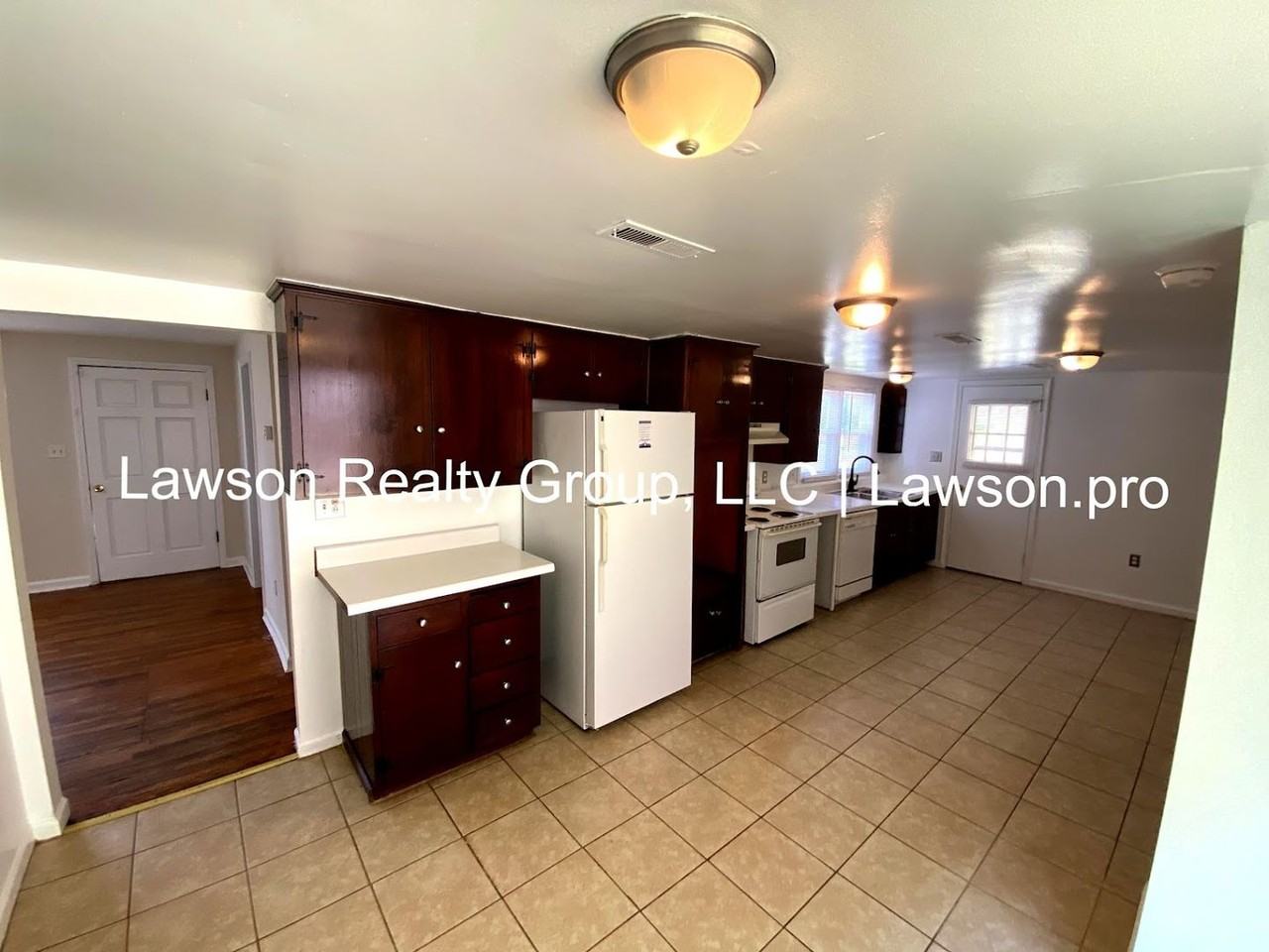 2782 Wildwood Rd - Photo 7 of 27
